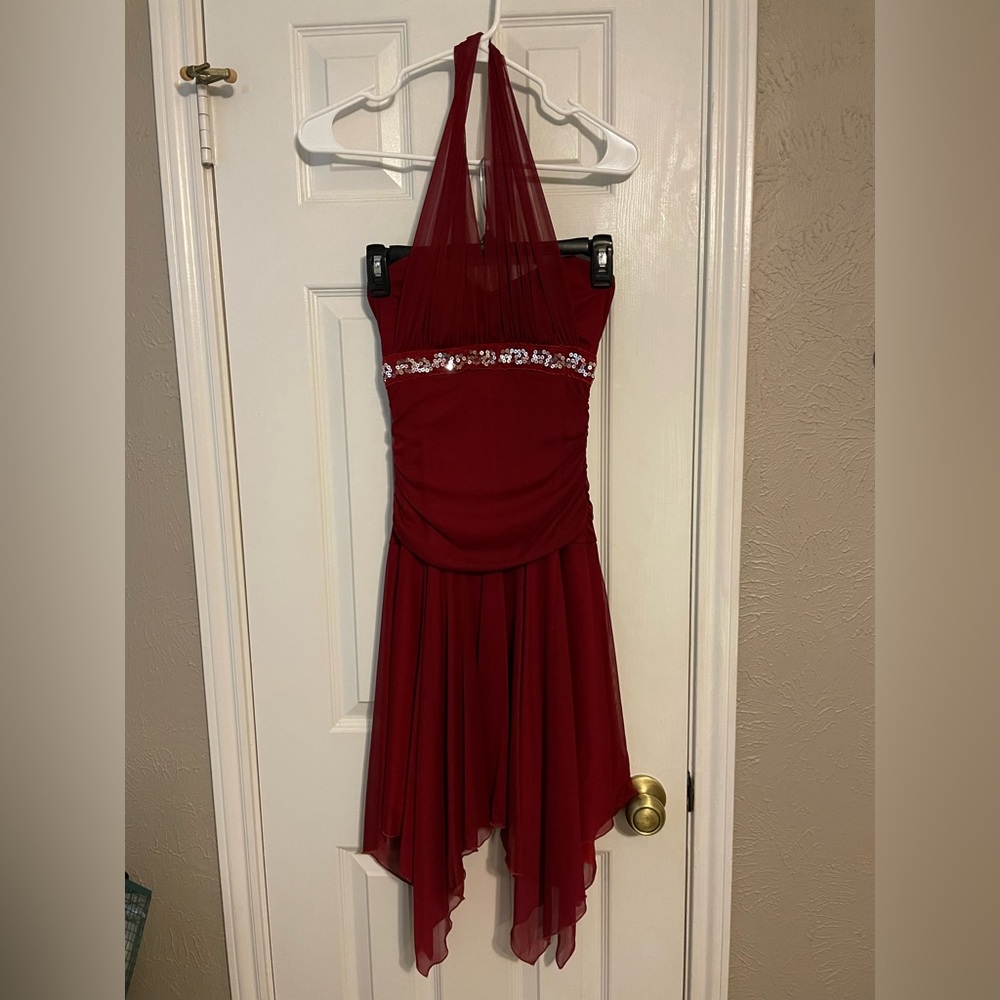 IZ Byer California party dress in maroon with sequin accent Juniors size S